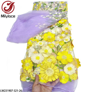 Nuovo elegante tessuto di pizzo a fiori 3D con applicazioni ricamate in <span class=keywords><strong>Tulle</strong></span> da sposa tessuto di pizzo <span class=keywords><strong>per</strong></span> <span class=keywords><strong>abiti</strong></span> - Product Image 4