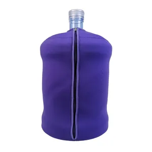 Vendita diretta in fabbrica Logo personalizzato manicotto per bottiglia d'acqua in Neoprene impermeabile coperchio per bottiglia d'acqua da 5 galloni