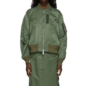 Chaqueta de Exterior Personalizada para Mujer, Color Verde Militar, Mangas Largas, Chaqueta Bomber de Nylon Twill, Cortavientos - Product Image 3