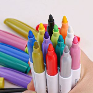 บริการ OEM/ODM พร้อมให้บริการ ชุดปากกาอะคริลิคสำหรับงานศิลปะ 12 สี หมึกถาวร พิมพ์โลโก้ตามสั่ง สำหรับเด็ก ระบายสี กราฟฟิตี - Product Image 1