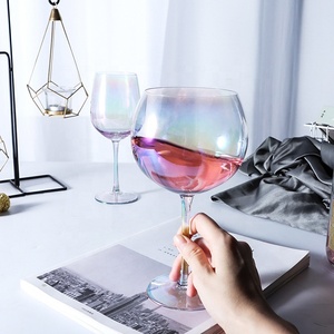 Venta al por mayor hecho a mano cristal <span class=keywords><strong>Rosa</strong></span> color globo copas de vino <span class=keywords><strong>copa</strong></span> de Ginebra con borde dorado - Product Image 6