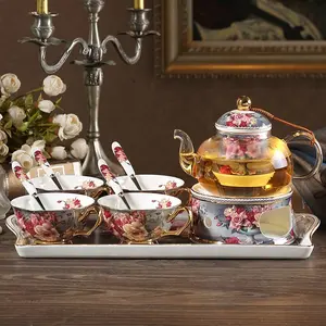 Чайный набор из классических роз