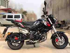 Moto <span class=keywords><strong>Benelli</strong></span> <span class=keywords><strong>125</strong></span> d'occasion en état quasi neuf, compacte et puissante, à vendre - Product Image 3