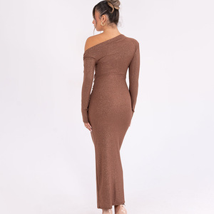 Robe moulante asymétrique à manches longues et épaules dénudées, froncée, taille naturelle, pour soirée - Product Image 4