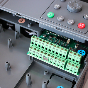 Lcgk lc400f hiệu suất cao 3 giai đoạn 220V đến 3 giai đoạn 220V <span class=keywords><strong>VFD</strong></span> tần số biến tần AC ổ đĩa chuyển đổi 1.5KW-75Kw <span class=keywords><strong>Vector</strong></span> điều khiển - Product Image 3