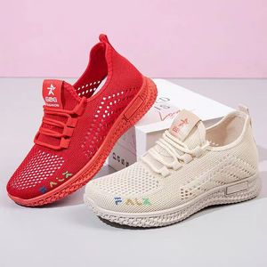 Chaussures de sport décontractées pour femmes Hongyan, nouvelle maille respirante, antidérapantes, semelle souple - Product Image 1