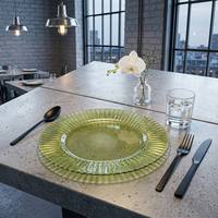 Assiette de présentation en verre plissé vert pâle de 13 pouces pour la maison, les cafés, les hôtels et les banquets – Vente en gros