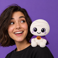 Peluche Mascotte Vampire d'Halloween Personnalisée à Porter sur l'Épaule, Jouet Doux pour Événements Spooky et Promotion