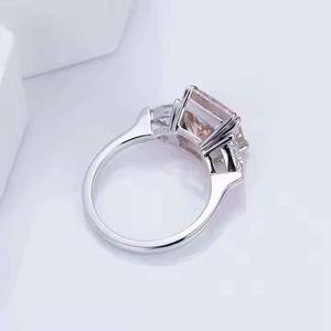 Elegante Anillo de Plata 925 con Acabado en Oro Rosa y Moissanita, Diseño Brillante para Propuesta de Matrimonio, Regalo de Aniversario, Joyería - Product Image 1