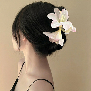 Elegante Pinza para el Cabello con Flor de Lirio de Resina de 13 cm, Accesorio para el Cabello para Mujeres, Bodas y Fiestas - Product Image 5