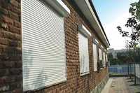 Persiana enrollable de aleación de aluminio para huracanes, ventana enrollable de seguridad con resistencia a los tifones, persiana enrollable para puerta enrollable a prueba de viento