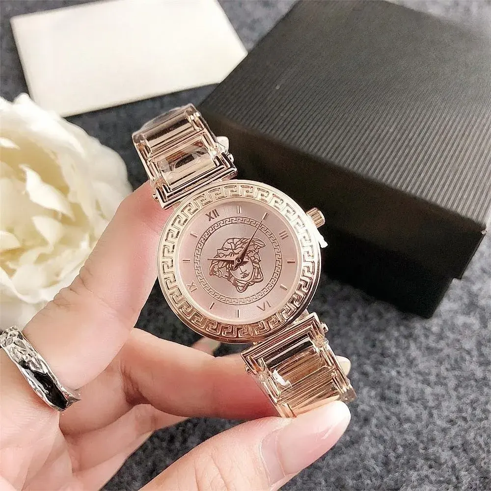 Jam tangan Quartz mewah terbaru arloji desainer baja tahan karat jam tangan merek terkenal untuk wanita