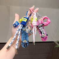 Gantungan Kunci Fingerboard Mini Graffiti Trendy PVC Gaya Korea Tali Kepang Warna-warni Liontin Tas Earphone Pasangan Tanpa Cetakan