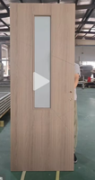 Porte intérieure pliable moderne Dofiberone, en PVC composite WPC, finition résistante à l'eau et au feu, fabriquée à Shanghai