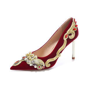 Zapatos de tacón de aguja rojos de terciopelo con adornos de diamantes de imitación, zapatos de boda con punta en pico para novia, elegantes tacones altos de 3-5 cm - Product Image 5