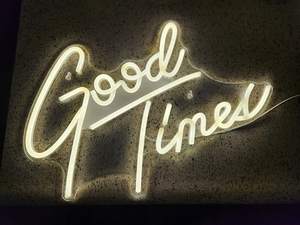 Be Kind Stay Weird LED Neon Sign <span class=keywords><strong>Lettres</strong></span> pour lire des livres Décoration murale pour chambre Bar Fête d'anniversaire Salon - Product Image 3