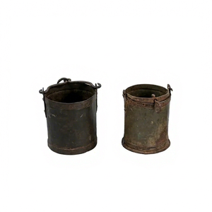 Pot de fleurs rond en fer rustique suspendu, fait main, décoratif, pour jardin de ferme ou entrée - Product Image 2