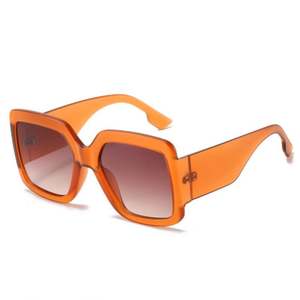 Nouveautés 2022, lunettes de soleil carrées rétro à grande monture, lunettes de soleil dégradées UV400 surdimensionnées pour femmes - Product Image 6