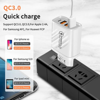QC 3.0 Adaptateur secteur avec 3USB et USB C Tête de charge rapide de voyage à 4 ports Chargeur mural portable universel pour téléphone portable