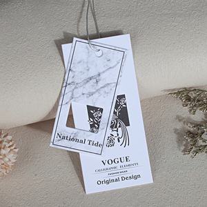 Label kertas pakaian cetak utama kustom label pakaian wanita pencetak Tag garmen putih dengan Logo - Product Image 4