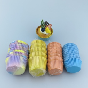 Moules à cupcakes jetables motif ciel étoilé, galaxie, nébuleuse, design à paroi ondulée, logo personnalisable, vente en gros directe usine - Product Image 4