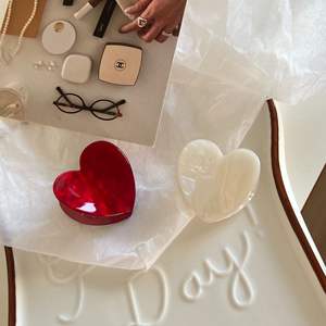 Nouvelle pince à cheveux coréenne mignonne et simple pour femme, design cœur pour franges latérales, petit accessoire capillaire - Product Image 1