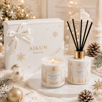 Pabrik AIKUN Grosir Set Lilin Aroma Kedelai dan Reed Diffuser Wangi Kustom untuk Set Kotak Hadiah Gaya Natal Premium