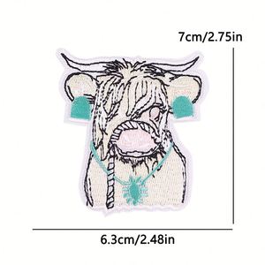 หมวกคาวบอยสีชมพูปักลายเลื่อมแบบแฮนด์เมดสไตล์คาวเกิร์ลตะวันตก พร้อมรองเท้าบูท  ลายปักแบบรีดติด  ตกแต่งสไตล์เรโทรสุดเทรนดี้  สำหรับหมวกทรงทรัคเกอร์ - Product Image 4