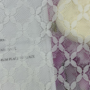 Personalización Nueva tela de encaje de poliéster 100% de alta calidad Transpirable Ecológico Ligero Tela de moda de encaje francés - Product Image 3