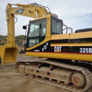 Excavadora Caterpillar 325B Usada, Pocas Horas de Trabajo, Pintura Original, Estado Limpio, Gran Fuerza de Excavación, Bien Mantenida - Product Image 4