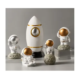 Nordic Astronaut Home Decoration Figurines Resin Model Mini Living Room DIY Modern Boy Girl Gift Table Decoration Accessories