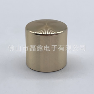 ลูกบิดอลูมิเนียมอัลลอยด์ Leixin ขนาด 15x15 มม. สำหรับควบคุมระดับเสียงโพเทนชิโอมิเตอร์ - Product Image 3