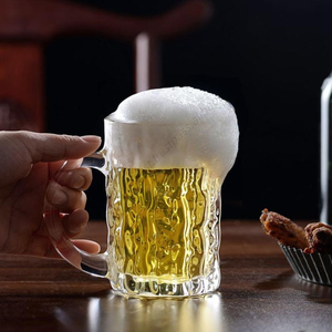 Vente en gros de mugs à bière ronds personnalisés Proins pour l'eau, le vin et la restauration, verres à motif martelé - Product Image 5