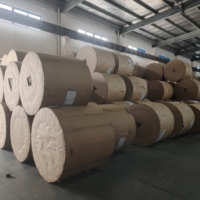 Chine rouleaux de papier kraft d'usine d'origine sac en papier matière première 70g 80g 90g GSM rouleaux de papier extensibles
