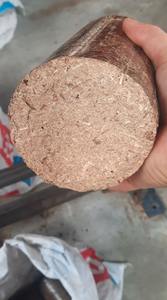 Briquettes de bois de qualité supérieure en vrac, briquettes Ruf, briquettes de sciure de bois, granulés de bois provenant d'une usine au Vietnam - Product Image 2