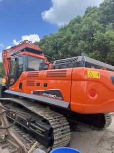 Excavatrice Doosan DX300 d'occasion de grande taille, d'une capacité de 30 tonnes. Cette excavatrice Doosan de 30 tonnes. - Product Image 3