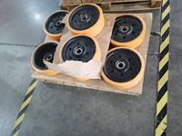Roue de traction avant en polyuréthane PU massif HELI 330x100 mm à 6 trous de boulons, durable, pour chariot élévateur à fourche CQD20