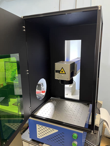 Nouvelle vitre de sécurité pour armoire laser de machine de marquage laser à fibre fermée - Couverture de protection à haut niveau de sécurité pour longueur d'onde 1064 nm - Product Image 3
