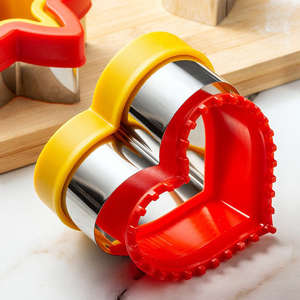 Dinosaure <span class=keywords><strong>Mickey</strong></span> Coeur Étoile Carré Rond Cookie Moule Alimentaire Légumes Fruits Coupe-Sandwich Cutter pour Enfants DIY Ustensiles De Cuisson Outils - Product Image 2