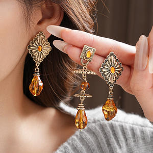 Pendientes de Plata de Aleación Vintage con Flor de Ámbar y Aguja, Estilo Corte, Diseño de Moda, Joyería para Mujer WE1007 - Product Image 6