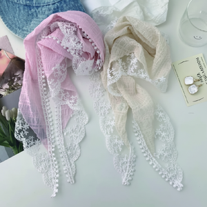 Sciarpa di pelliccia piccola in pizzo al vapore con accessorio allettante grazioso volant - Product Image 1