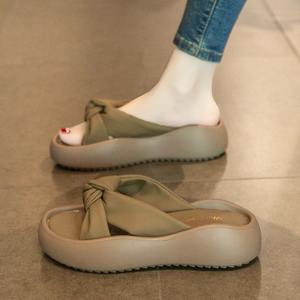 Sandalias Antideslizantes de Verano para <span class=keywords><strong>Mujer</strong></span> 2025, Nuevas Sandalias de Playa Casuales con <span class=keywords><strong>Suela</strong></span> Gruesa, Chanclas Modernas para <span class=keywords><strong>Mujer</strong></span>, Pantuflas Cómodas para el Hogar - Product Image 4