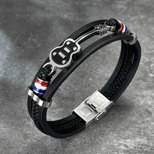 Pulseras con dijes de moda americana europea, pulsera de guitarra de cuero inspirada en la música hip-hop transfronteriza, calle de moda versátil - Product Image 1
