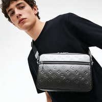 Bolso Bandolera de Cuero para Hombre, Estilo Cuadrado, de Piel Sintética, con Cierre de Cremallera y Protección RFID, Diseño Moderno