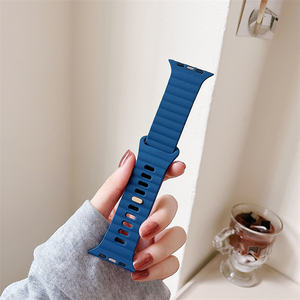 Correa de silicona para reloj inteligente, banda de goma para Apple <span class=keywords><strong>iWatch</strong></span> 7, <span class=keywords><strong>8</strong></span> SE, 38MM, 40MM, 42MM, 44MM, 20MM, 22MM, <span class=keywords><strong>precio</strong></span> al por mayor - Product Image 5