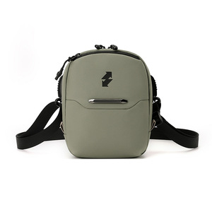 Mochila de Alta Gama para Hombre, Gran Capacidad, Ligera, Informal, para Computadora, Moderna, con Forro de Poliéster, para Viajes de Negocios y Desplazamientos Diarios - Product Image 1