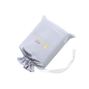 Pochette à bijoux en soie de haute qualité, design d'usine, petit sac cadeau pour bijoux, pour extensions de cheveux - Product Image 1