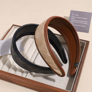 ที่คาดผมหนังแบบกว้างสไตล์เรโทรสำหรับผู้หญิง ป้องกันการลื่นหลุด - Product Image 4