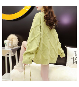 Suéter Acolchado con Cuentas de Perlas para Mujer - Jersey de Punto Holgado de Manga Larga a la Moda - Product Image 4