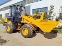 Chargeuse frontale neuve et durable de marque chinoise, 2 tonnes, petite chargeuse 618D SEM618D, mini-chargeuse sur pneus de 1,8 tonne avec grappin à bois à vendre